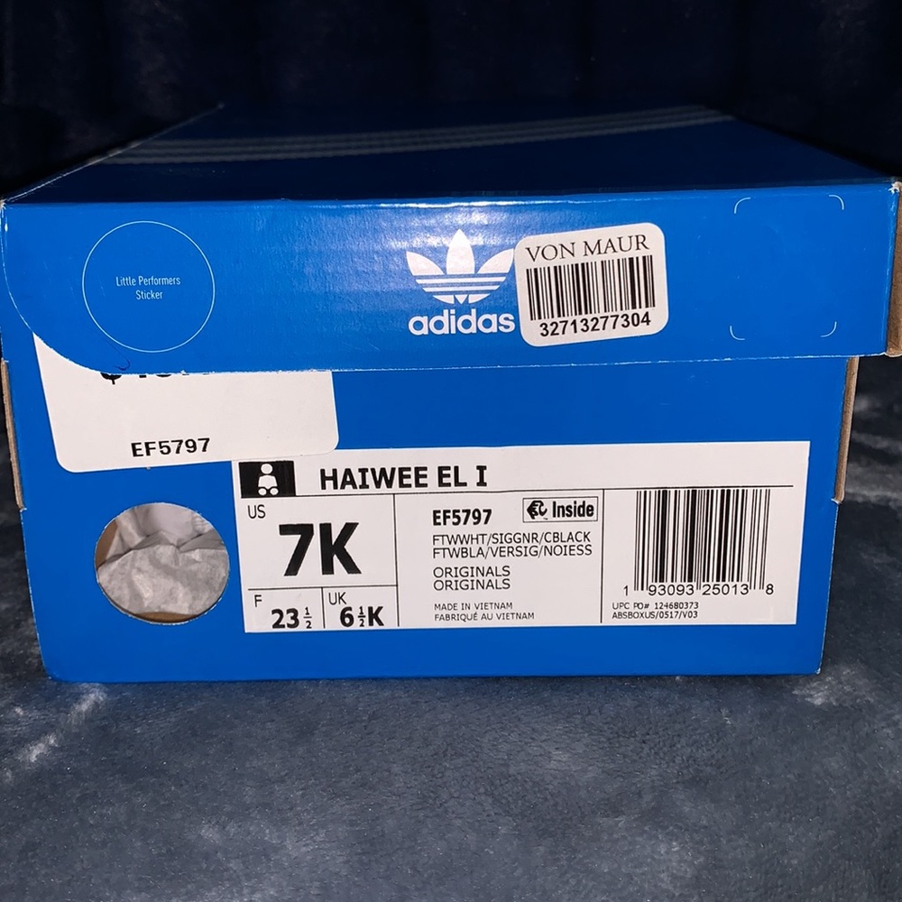 Adidas Shoes for Boy Size 7 - Picture 6 of 7